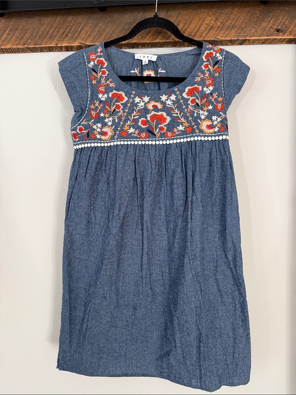 BEAUTIFUL embroidered Chambray - Blue with Red Floral Tunic/shirt